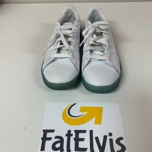 Adidas size 5.5 white shoes